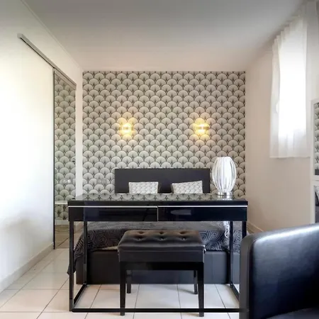 Logement Prive De Standing - Climatise Moyen Et Long Sejour Daire *